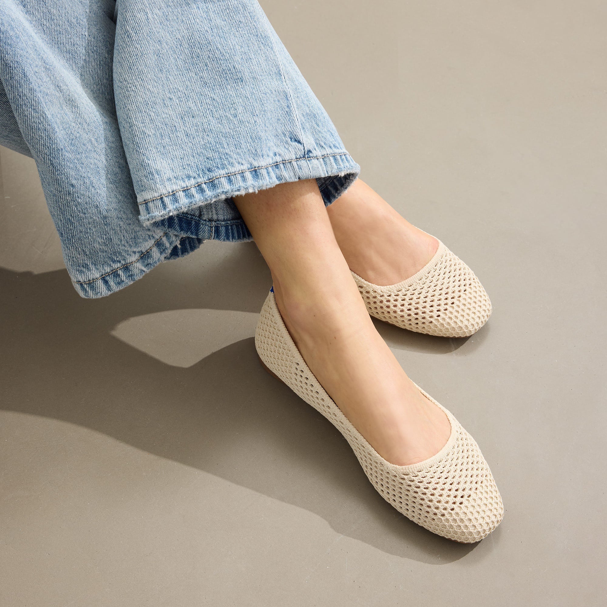 The Max Square - Off White Mesh